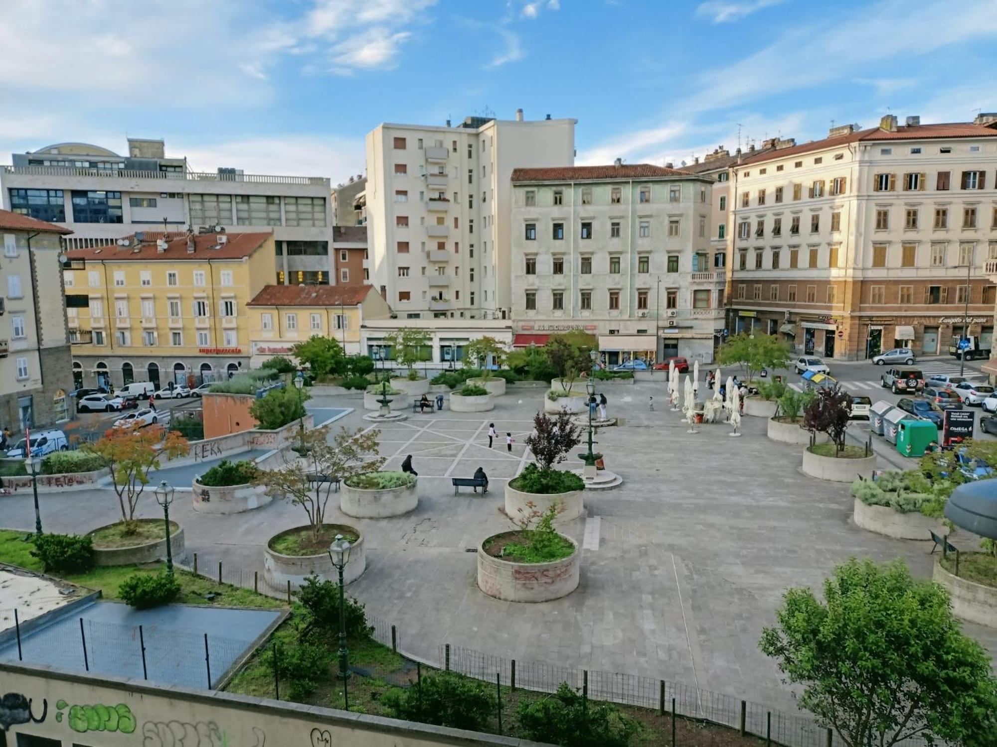 Casa Perugino Apartment Trieste Ngoại thất bức ảnh